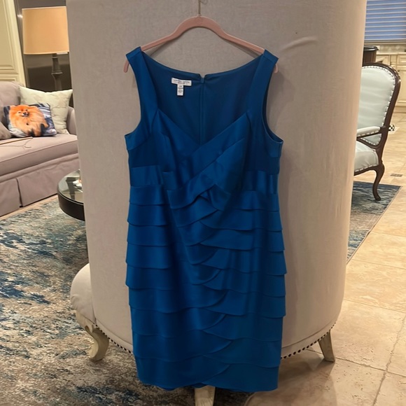 - London times 100% polyester dress. 14W - Picture 4 of 8